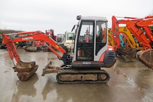 Аренда мини-экскаватора Kubota KX91.2 в Минске и по Беларуси  