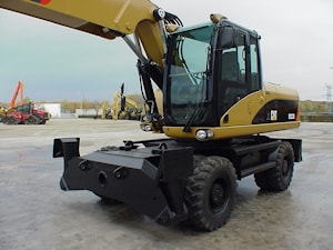 Экскаватор Caterpillar M322D