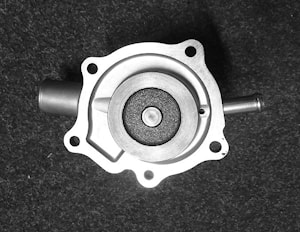 Водяной насос (помпа) Kubota #15852-73035