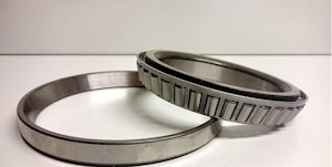 Подшипник ступицы 045180